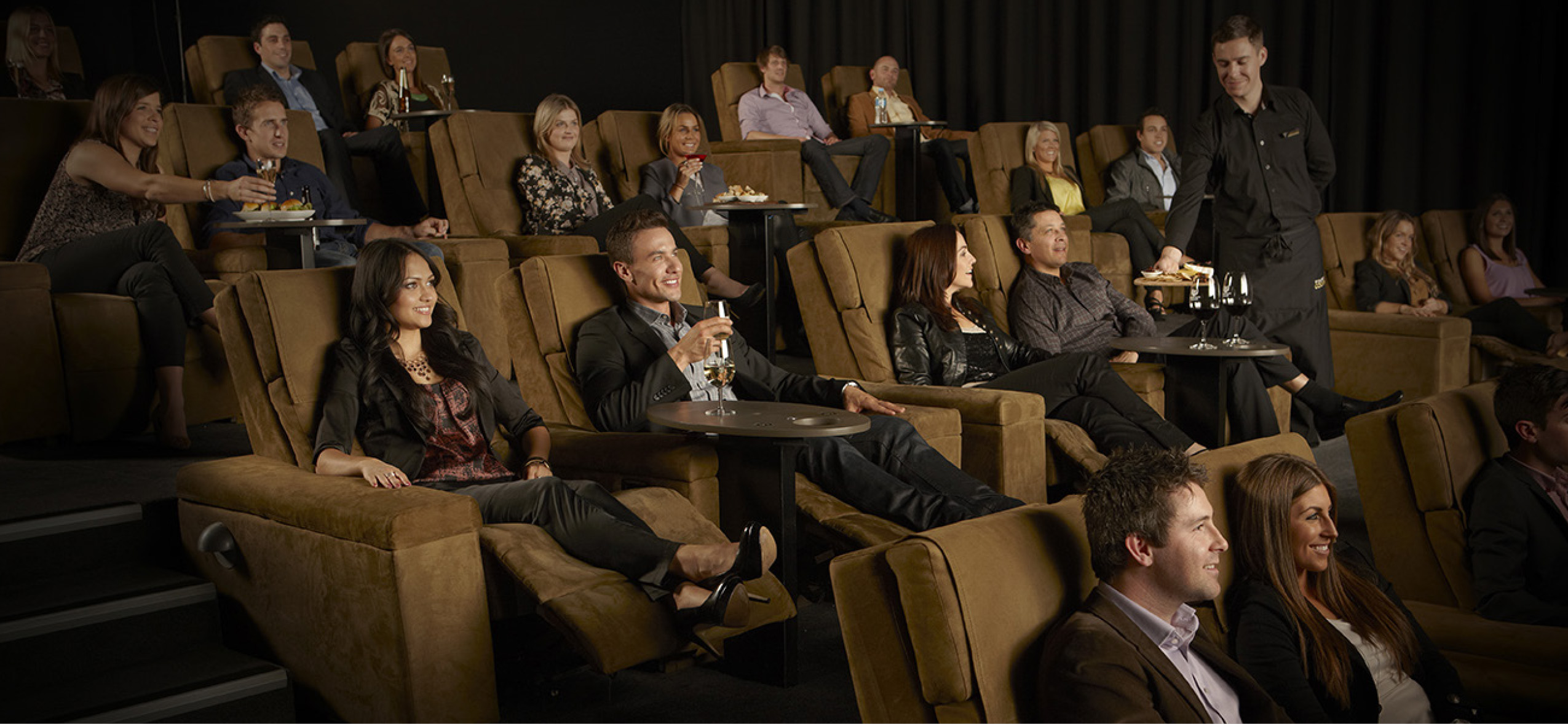 Village Roadshow 利用 Prisma SASE 实现业务转型，每月可节省数千小时