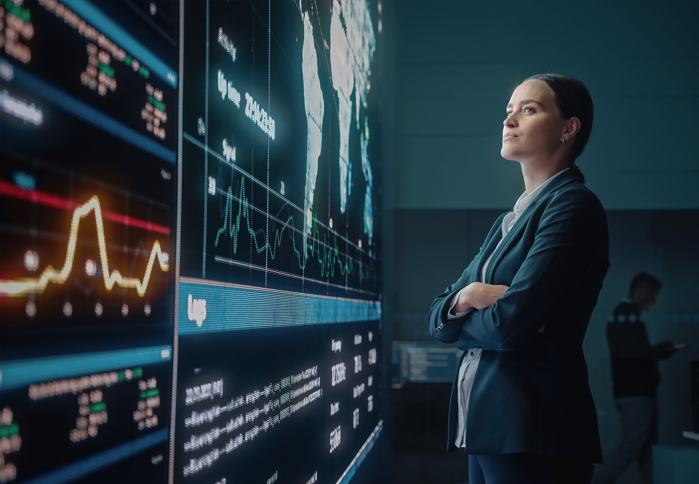 在领先网络安全企业的支持下，充分利用网络专家的强大力量。